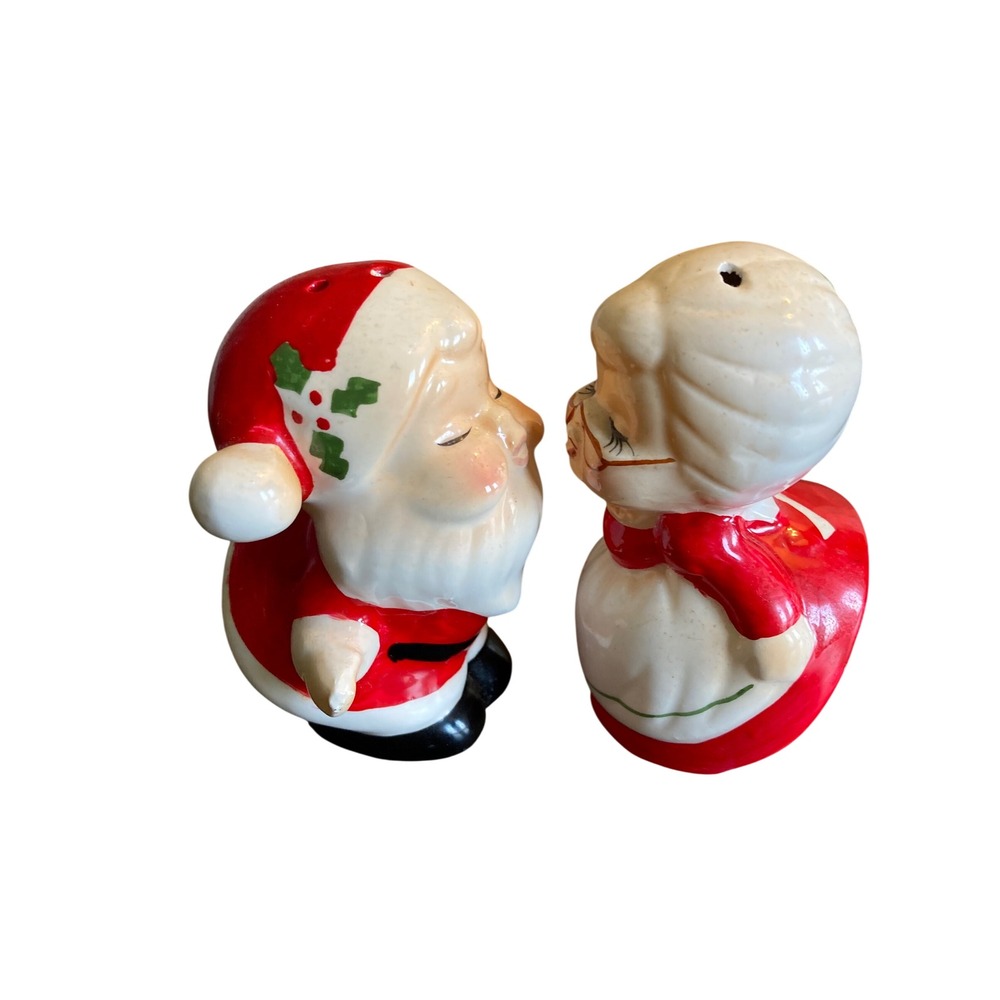 Vintage Christmas Santa and Mrs Claus Kissing Salt and Pepper Shakers Set